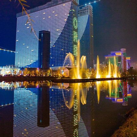 Апартаменты BATUMI ORBI Экстерьер фото
